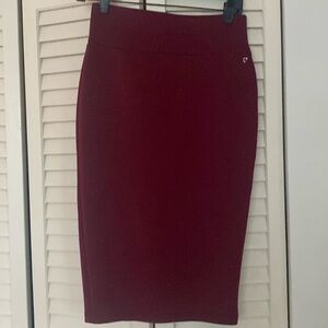 Thalia Sodi pencil skirt